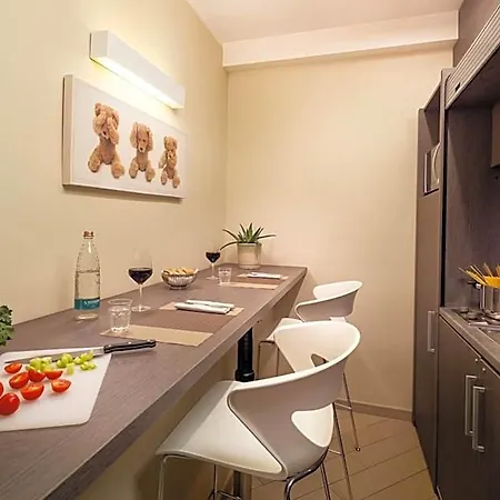 Lejlighedshotel Chc Business