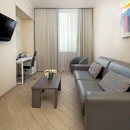 Chc Business 4*