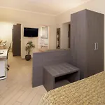 Chc Business 4*
