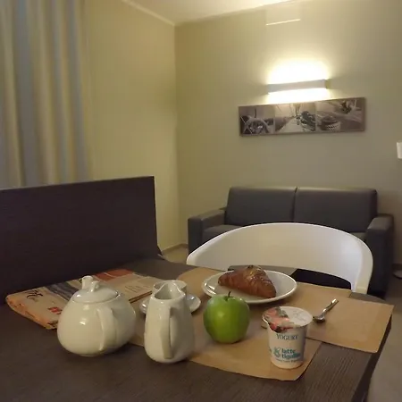 Aparthotel Chc Business 4*